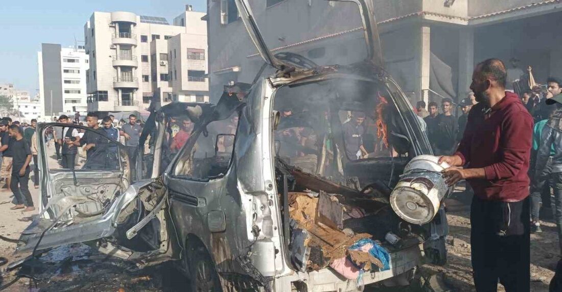 İsrail'in Gazze Şeridi'ndeki El-Rimal Mahallesi'ne düzenlediği İHA saldırısında 5 kişi