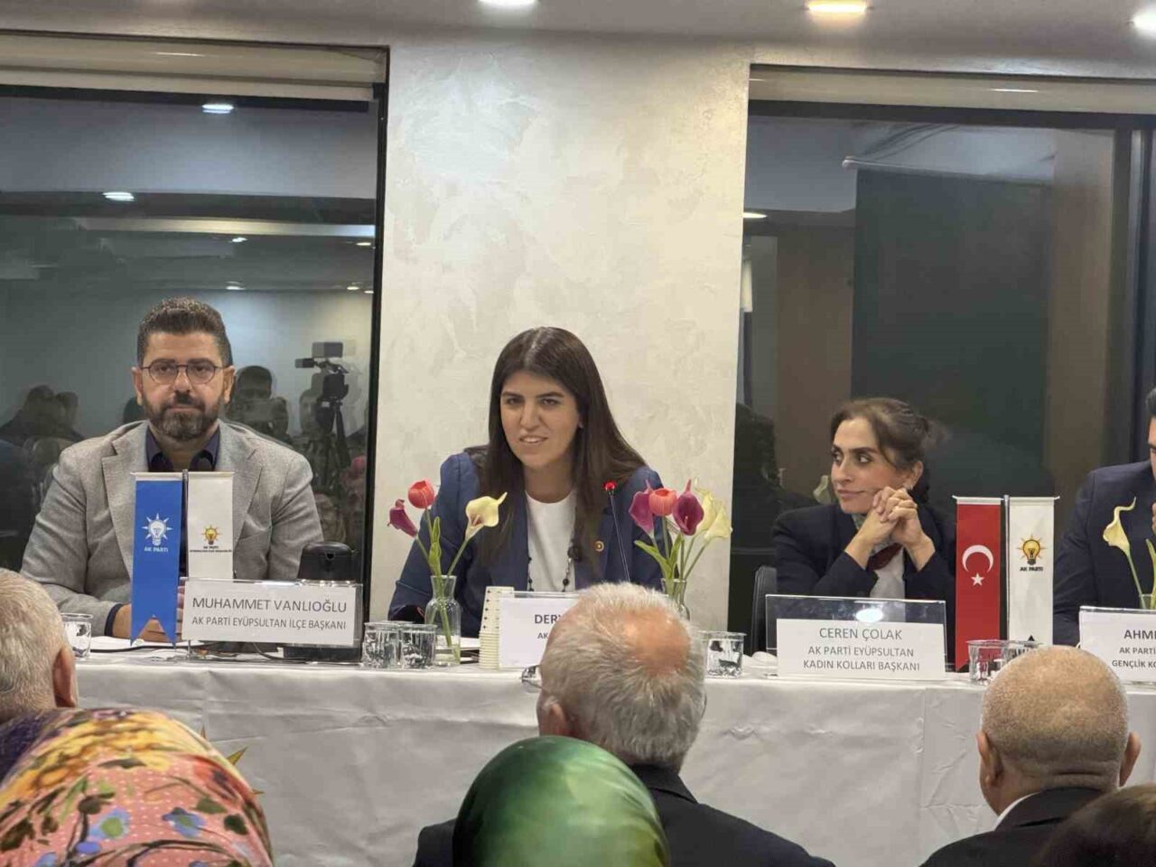 Derya Ayaydın, Eyüpsultan ve Fatih İlçe Danışma Meclisleri’nde Partililere Seslendi