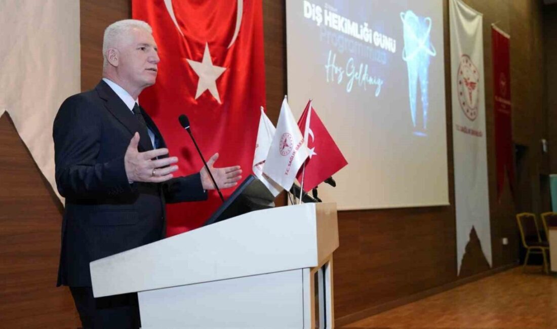 22 Kasım Dünya Diş Hekimleri Günü'nde Seyrantepe Hamidiye ve Etfal