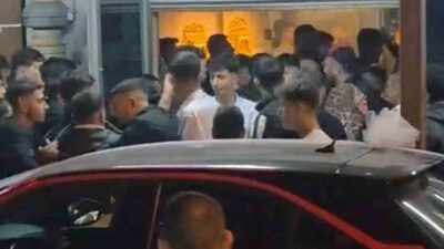İstanbul Kartal'daki bir düğün salonunda davetliler arasında çıkan kargaşa, salonu