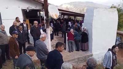 İstanbul Büyükçekmece'de H.K. tarafından silahla öldürülen Melisa Kölekçi, Tokat'ta defnedildi.