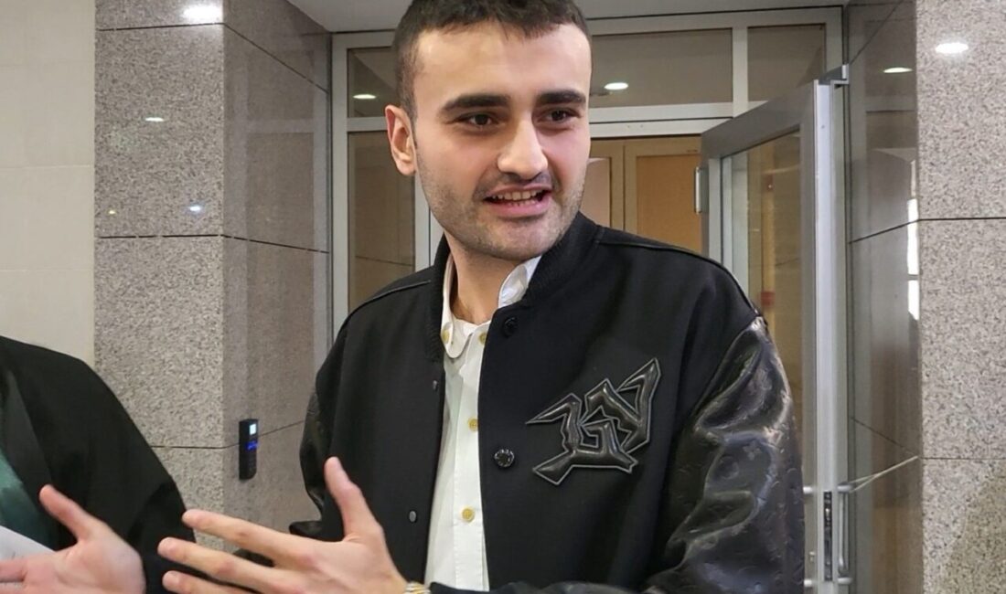 CZN Burak ve Babası İzinsiz İnşaat İddiasından Beraat Etti CZN Burak olarak tanınan Burak Özdemir ve babası İsmail Özdemir'in,