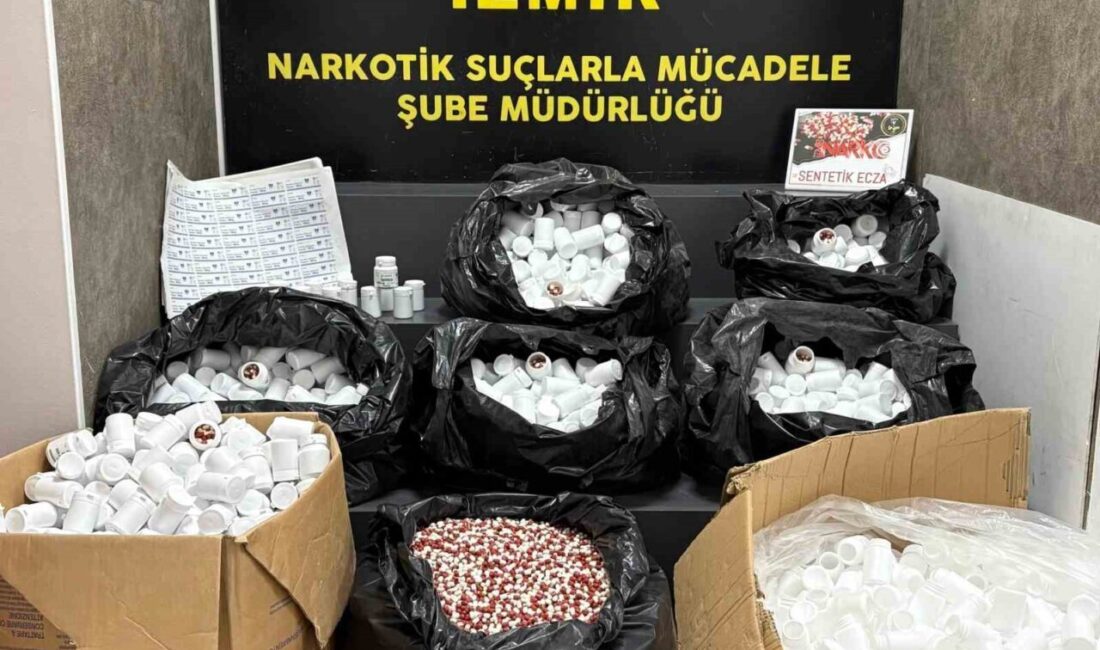 İzmir'in Buca ilçesinde gerçekleştirilen operasyonda, 316 bin 760 sentetik ecza