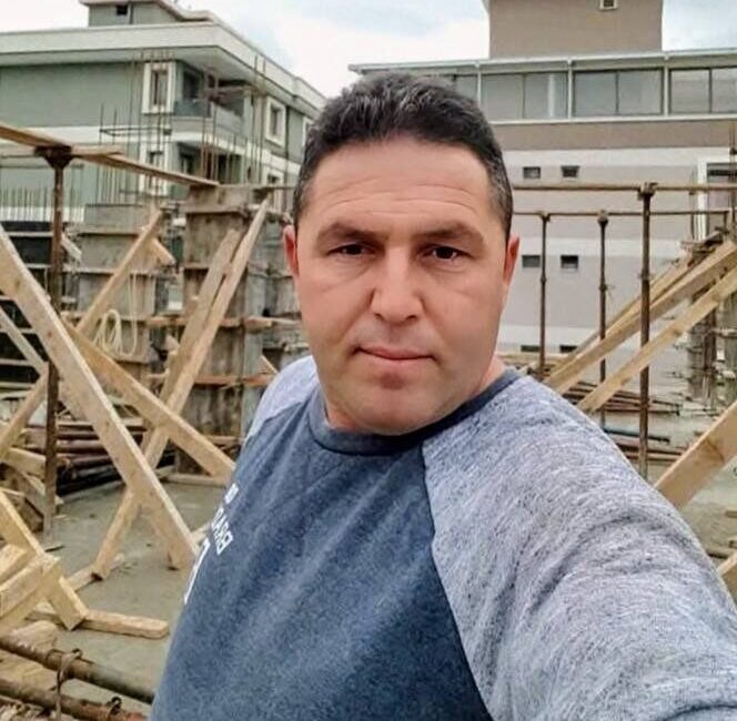 İzmir'in Torbalı ilçesindeki bir inşaatta dengesini kaybeden 49 yaşındaki Enver