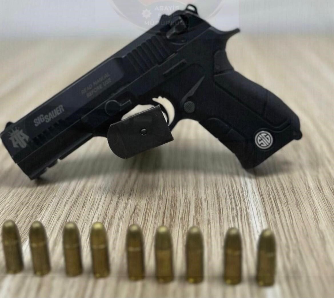 İzmir'de polis, son hafta içinde 113 kişiye adli işlem uygularken,