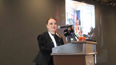 İzmir'de düzenlenen 1. Uluslararası Sağlık Turizmi Köprüleri Zirvesi’nde Sağlık Turizmi