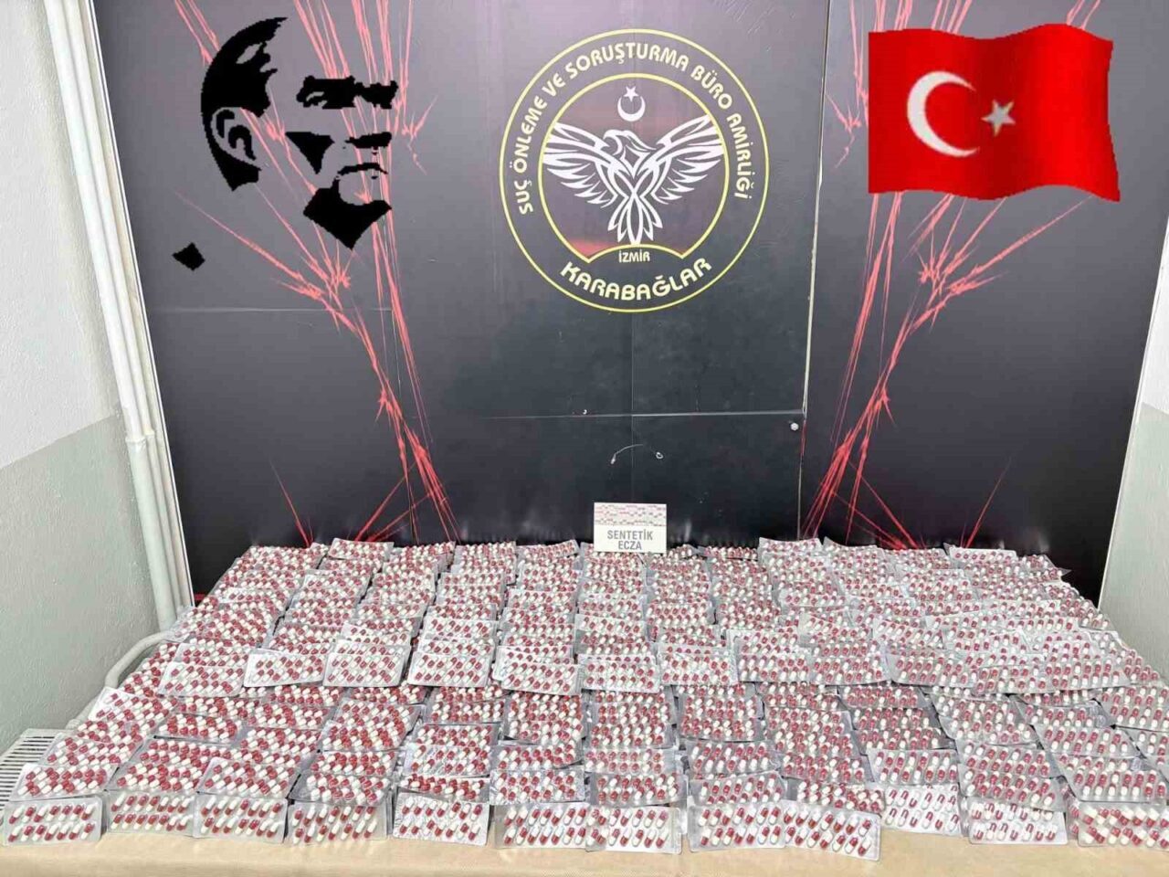 Uyuşturucu Şebekesi Çökerildi: İzmir’de Tutuklanan Şahsın Kardeşi ve Yeğeni Ele Geçirildi