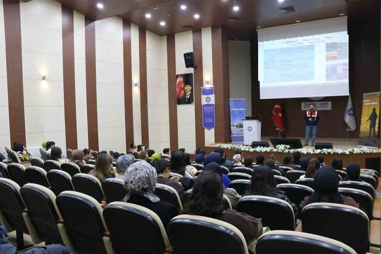 Erzurum İl Jandarma Komutanlığı, madde bağımlılığıyla mücadele kapsamında Erzurum Teknik