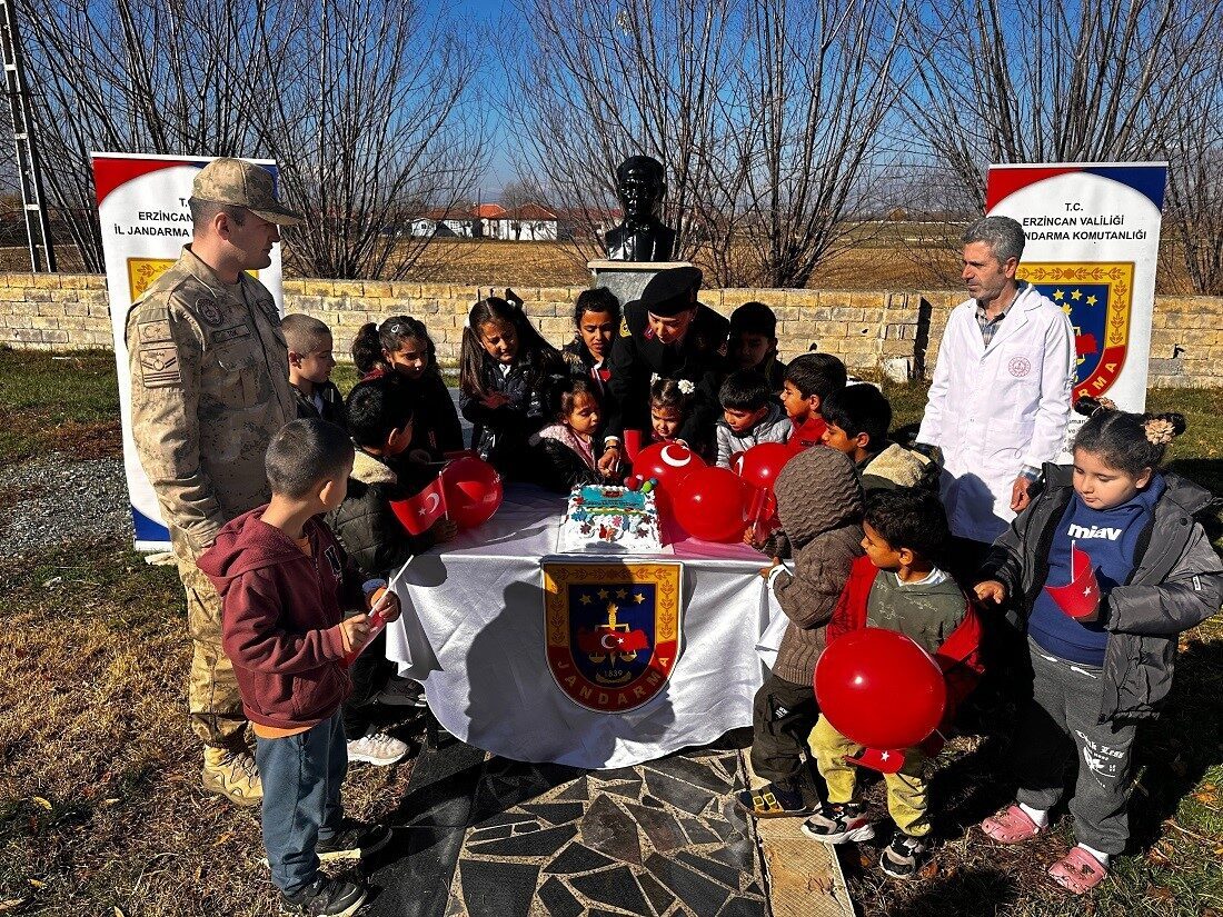 Erzincan İl Jandarma Komutanlığı, "20 Kasım Dünya Çocuk Hakları Günü"