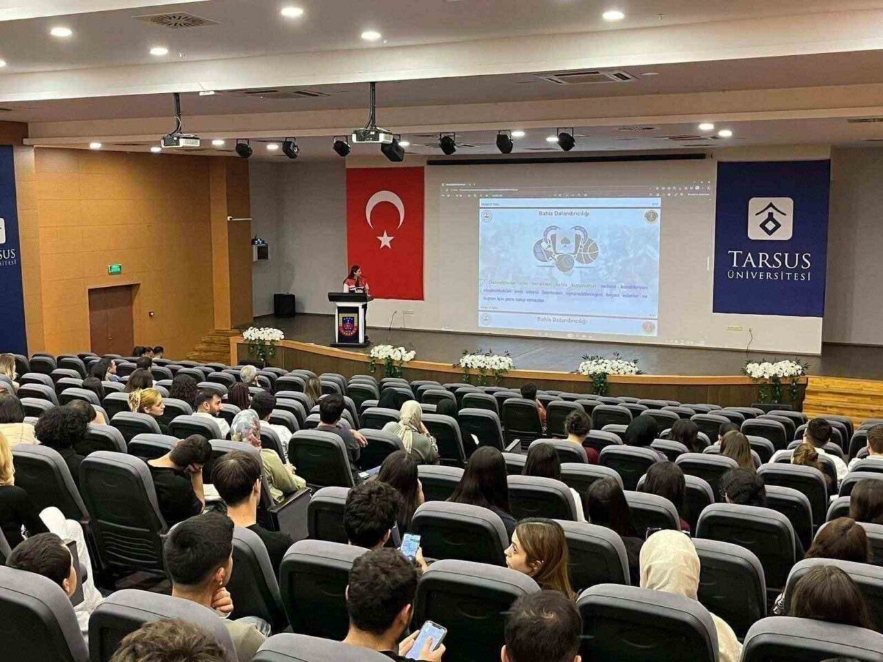 Mersin İl Jandarma Komutanlığı, siber suçlarla mücadele ve internetin güvenli