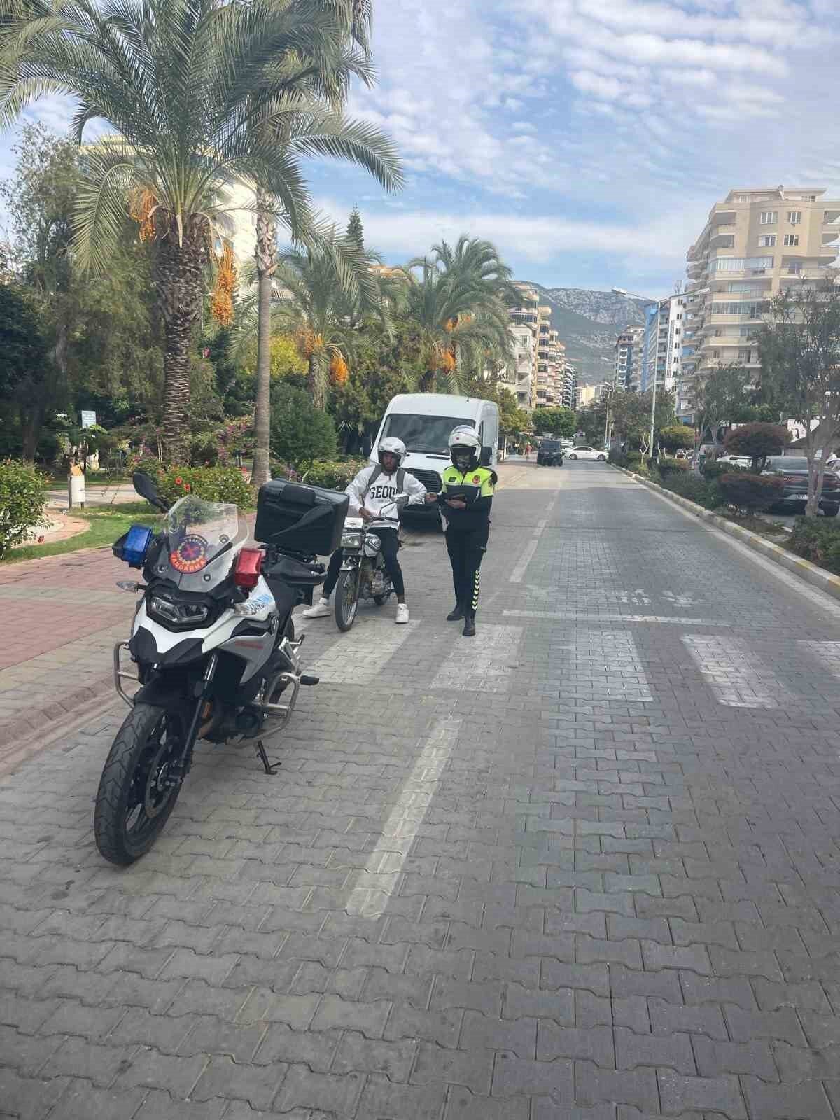 Antalya İl Jandarma Komutanlığı Trafik Şube Müdürlüğü, trafik güvenliğini artırmak