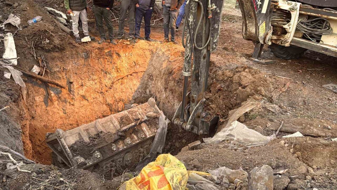 Afyonkarahisar'ın Çay ilçesine bağlı Pazarağaç beldesinde, Jandarma Suç Araştırma Timi