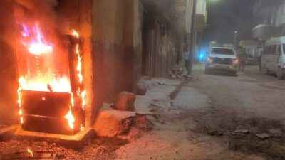 Şanlıurfa'nın Viranşehir ve Suruç ilçelerinde kaçak elektrik bağlantıları, elektrik panolarının