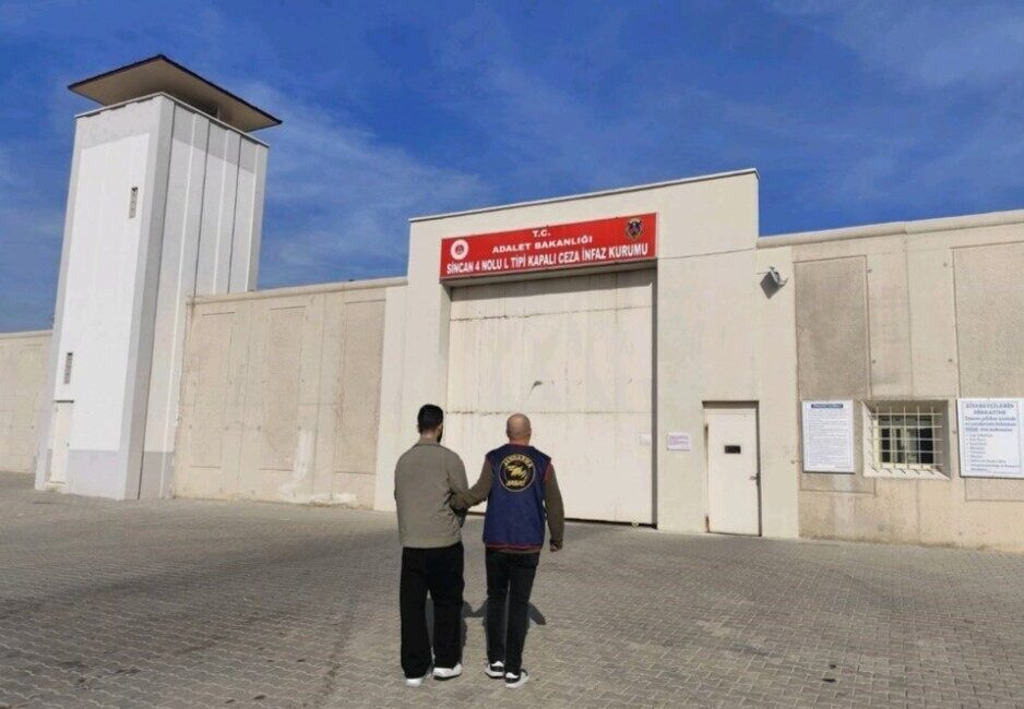 Kırşehir'de hırsızlıktan aranan M.S.M.A., Ankara'da Jandarma Suç Araştırma Timi (JASAT)