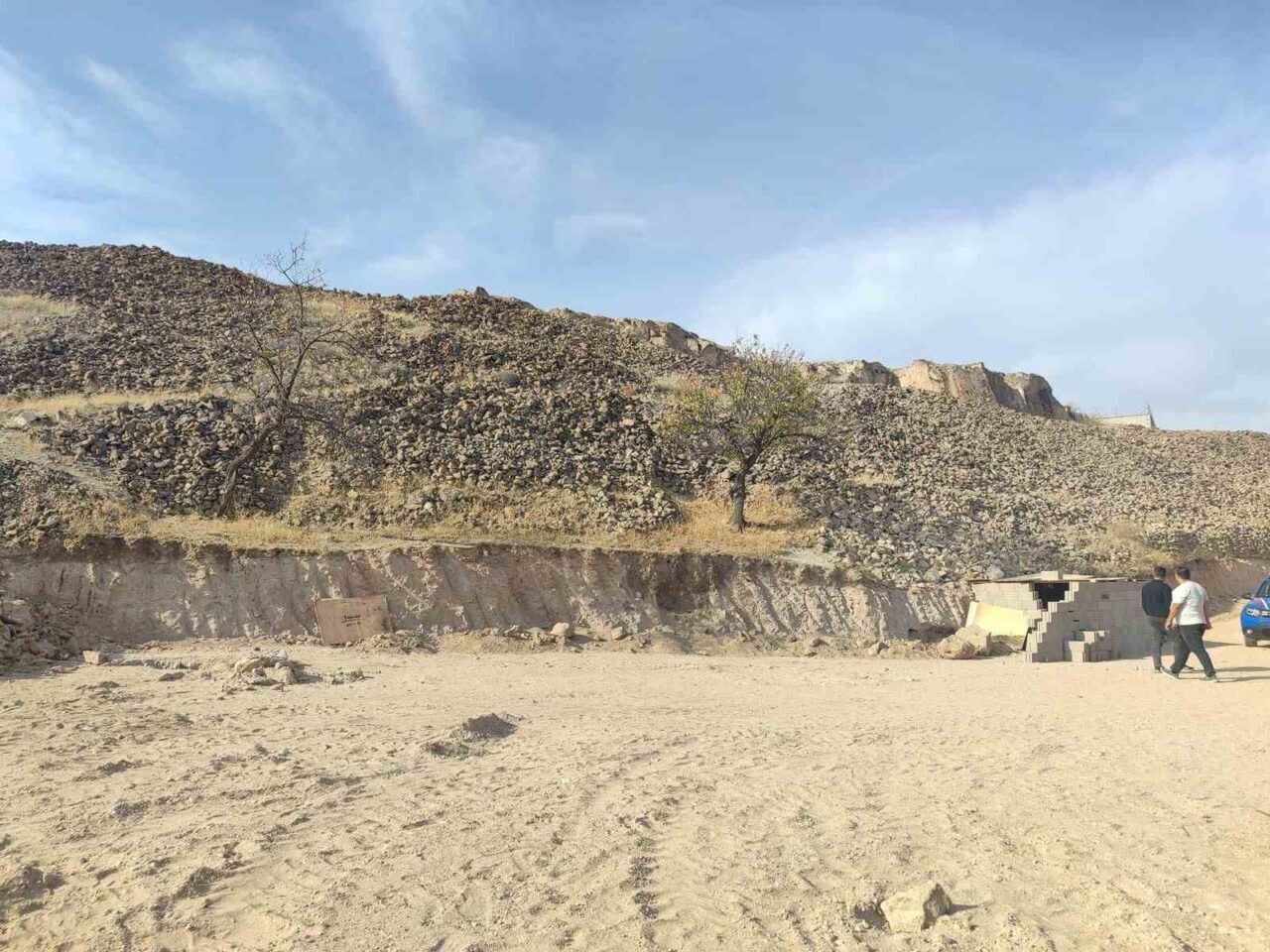 Nevşehir'de yapılan bir operasyonda izinsiz kazı yapan M.P. ve H.P.