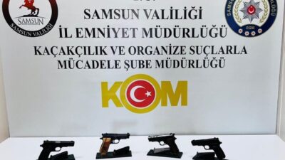 Samsun'un İlkadım ilçesinde düzenlenen bir operasyonda, 4 ruhsatsız tabanca ve