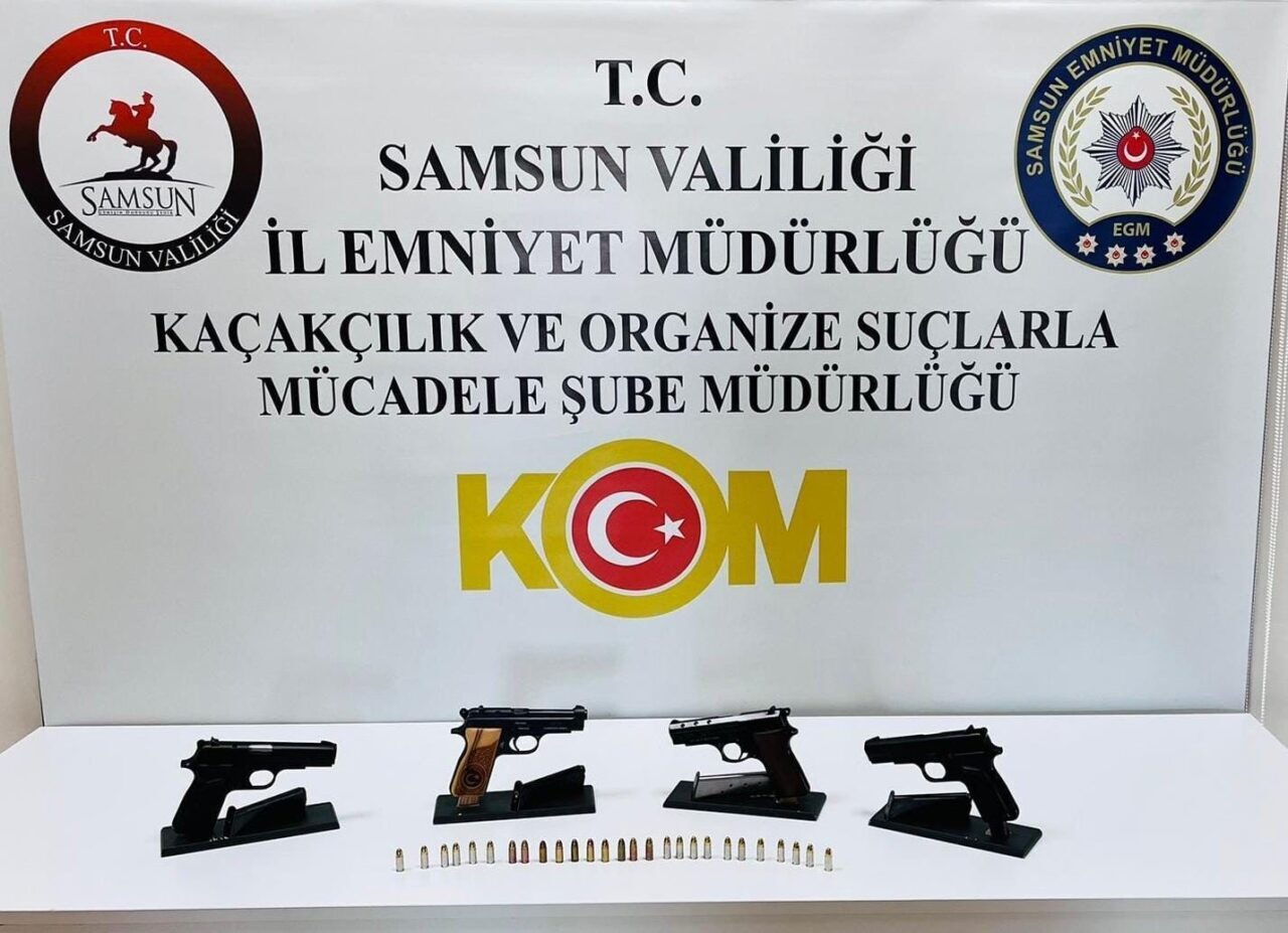 Samsun’da Kaçak Silah Ticareti Operasyonunda Ruhsatsız Tabancalar ve Fişekler Ele Geçirildi