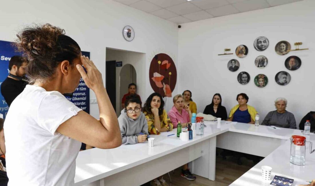 Antalya Büyükşehir Belediyesi, İşitme Engelli Bireylerle Etkili İletişim İçin İşaret Dili Eğitimi Düzenledi Antalya Büyükşehir Belediyesi Kadın Danışma Merkezi, işitme engelli bireylerle etkili