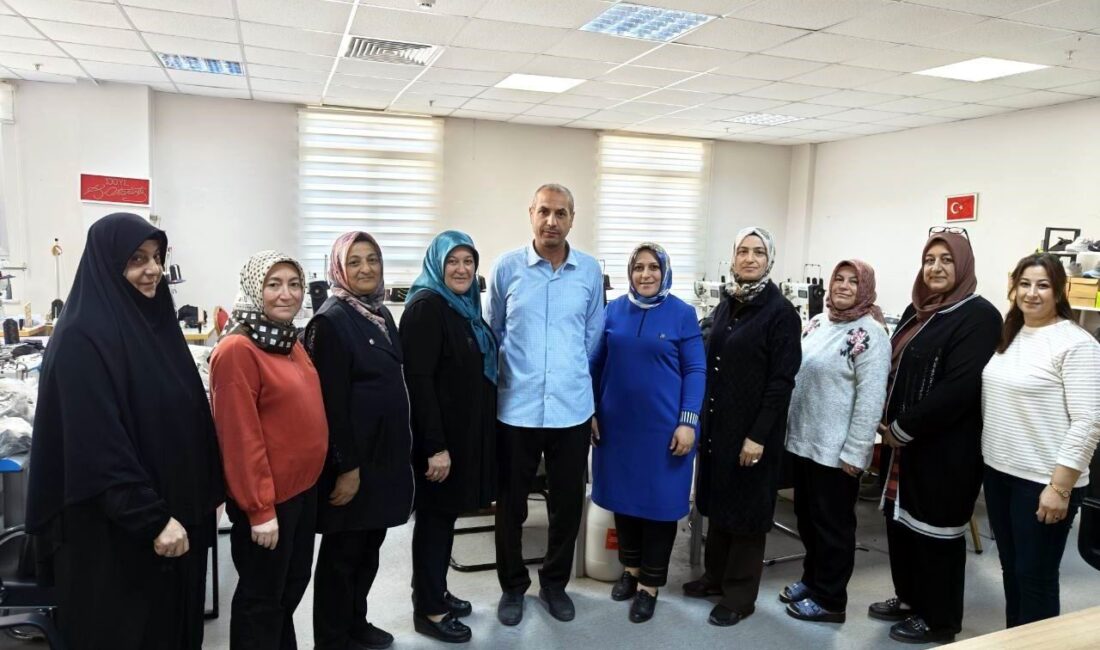 Kayseri'nin Bünyan ilçesinde Hanımeli Kadın Kooperatifi, önce halı dokumacılığıyla başladığı