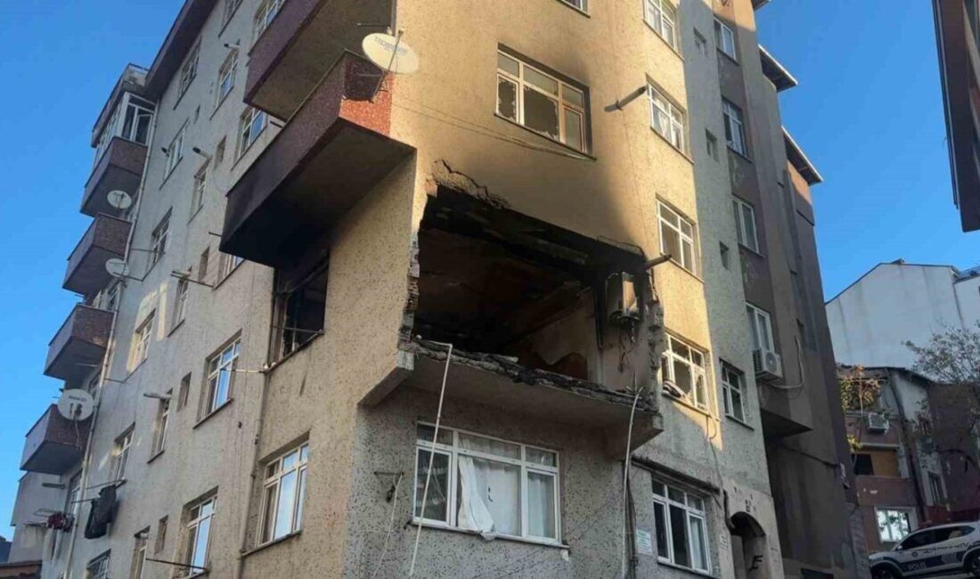 Kağıthane’de Doğal Gaz Patlaması: Yeni Görüntüler Korku Dolu Anları Yansıtıyor Kağıthane'de bir apartmanın ikinci katında meydana gelen doğal gaz patlamasında