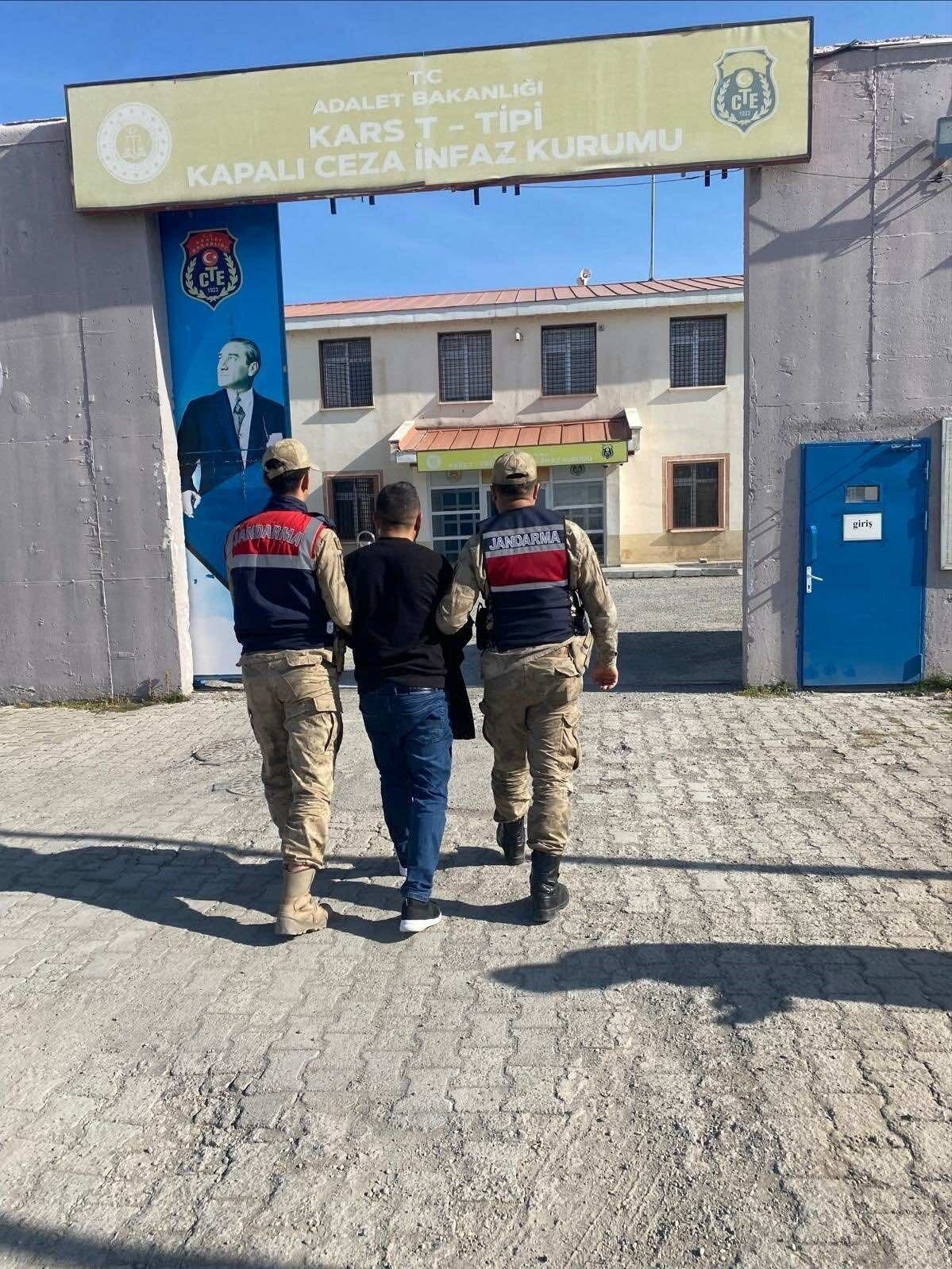 Kars'ın Kağızman ilçesinde, "Sayı ve Nitelik Bakımından Vahim Olan Silah