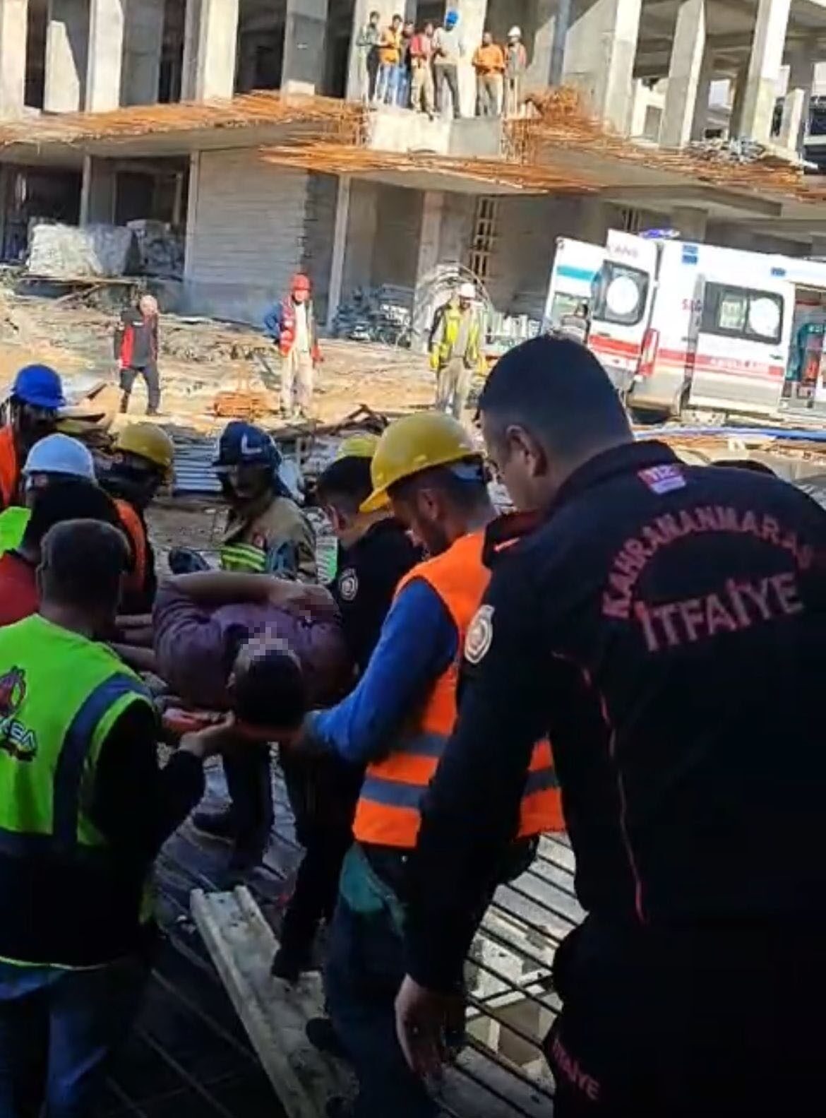 Kahramanmaraş’ta inşaat iskelesinin çökmesi sonucu bir işçi yaralandı