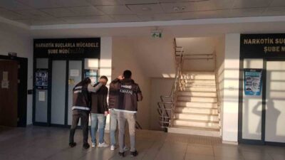 Kahramanmaraş'ta düzenlenen operasyonlarda, kaçak sigara ve uyuşturucu ticaretiyle bağlantılı 5