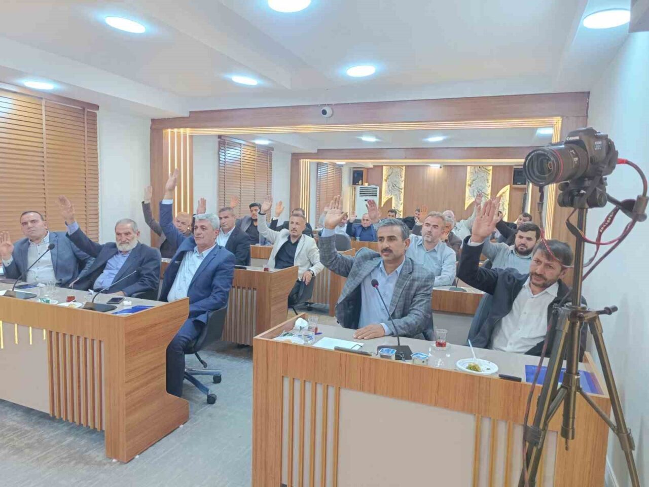 Adıyaman Kahta Belediyesi, Kasım ayı meclis toplantısında, ekonomik zorlukları azaltmak