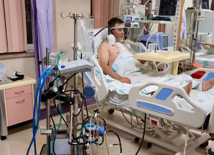 Sivas Cumhuriyet Üniversitesi’nde ECMO ile Kalp Ameliyatı Başarıyla Gerçekleştirildi Sivas Cumhuriyet Üniversitesi Hastanesi, ECMO cihazı ile ilk başarılı kalp