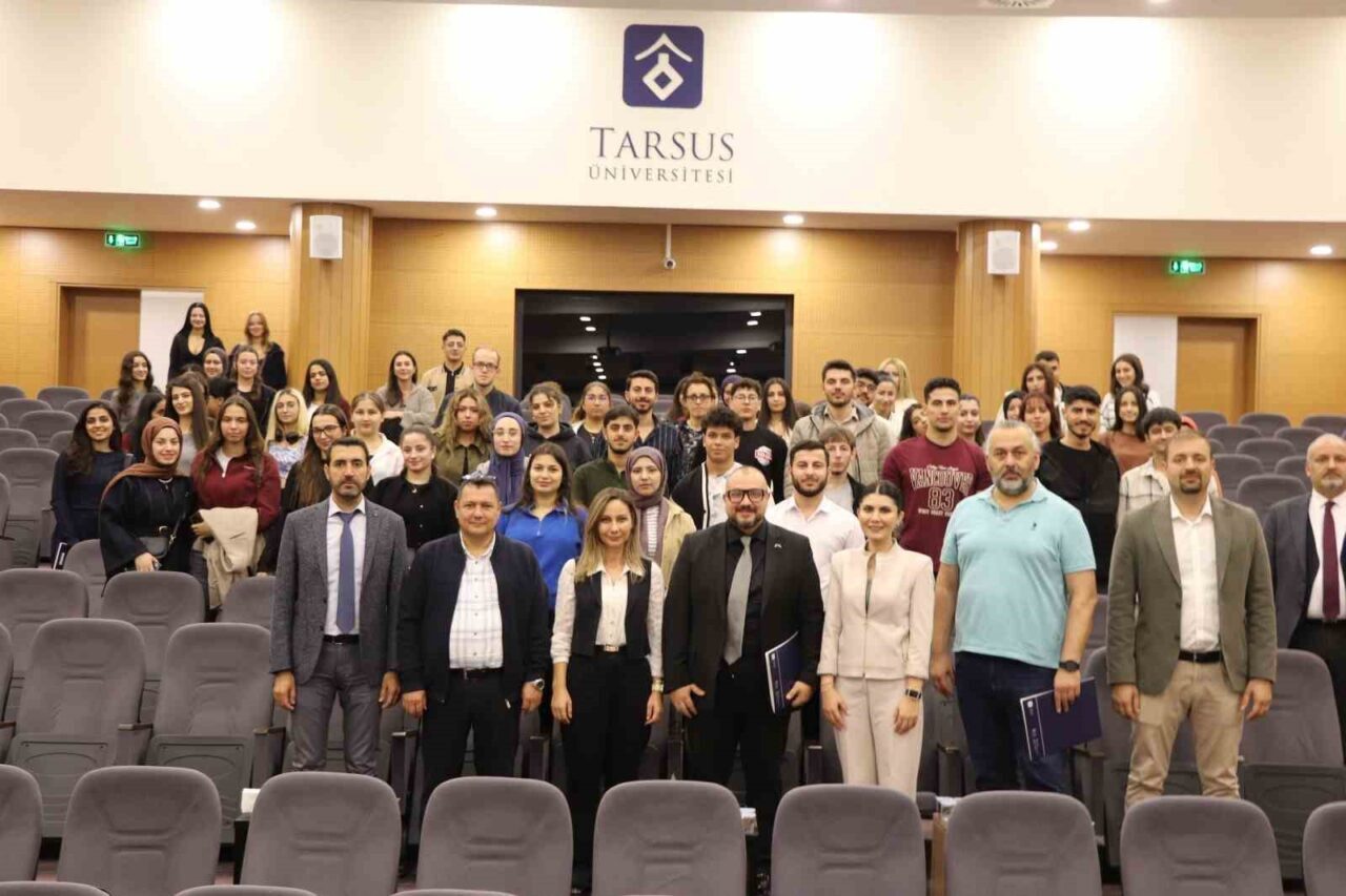 Mersin Büyükşehir Belediyesi Kariyer Merkezi, Tarsus Üniversitesi Öğrencileriyle Kariyer Fırsatlarını Görüştü