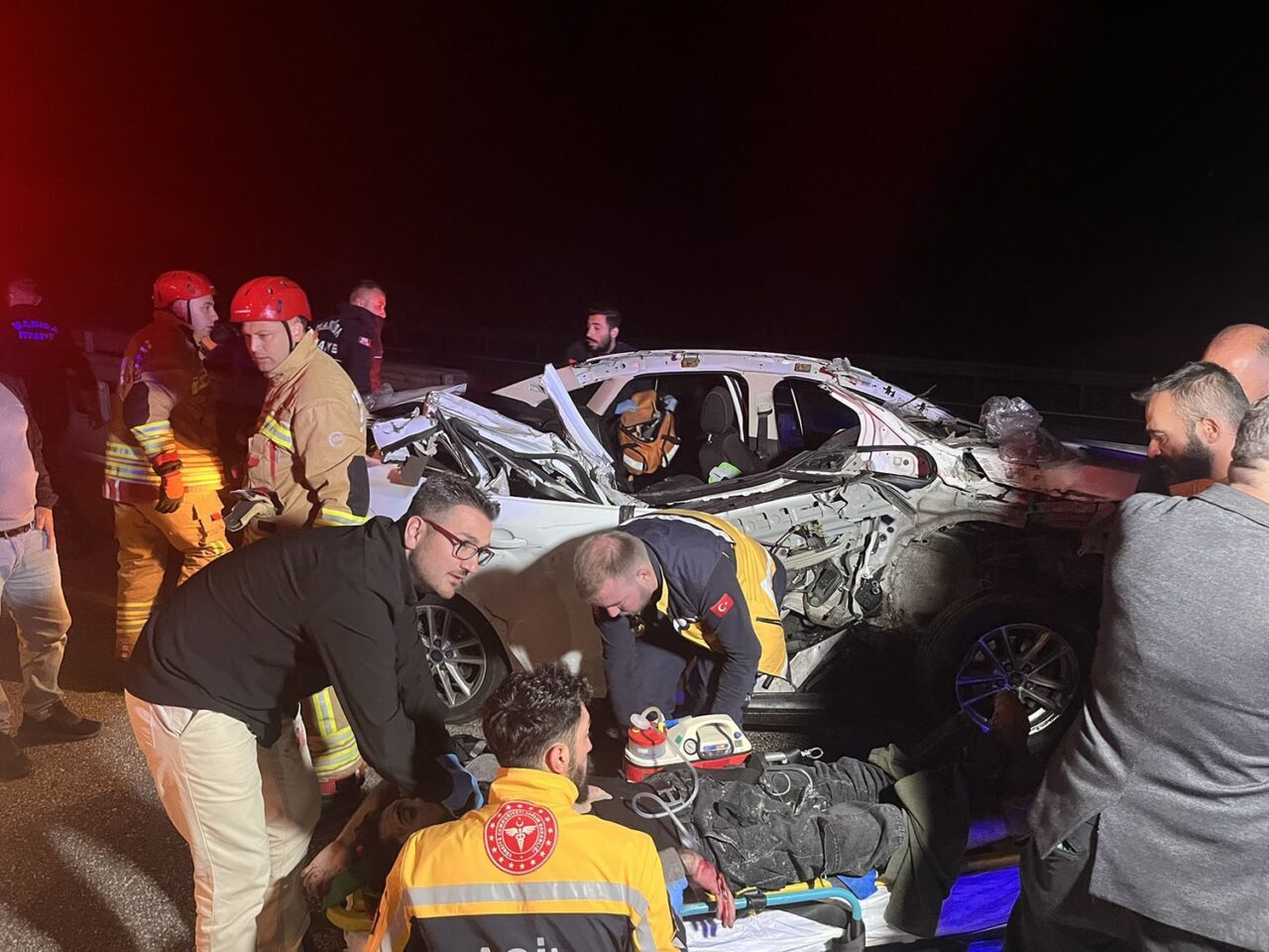 Manisa'nın Kula ilçesinde, Abdullah Yavuz'un kullandığı otomobil, direksiyon hakimiyetinin kaybolması