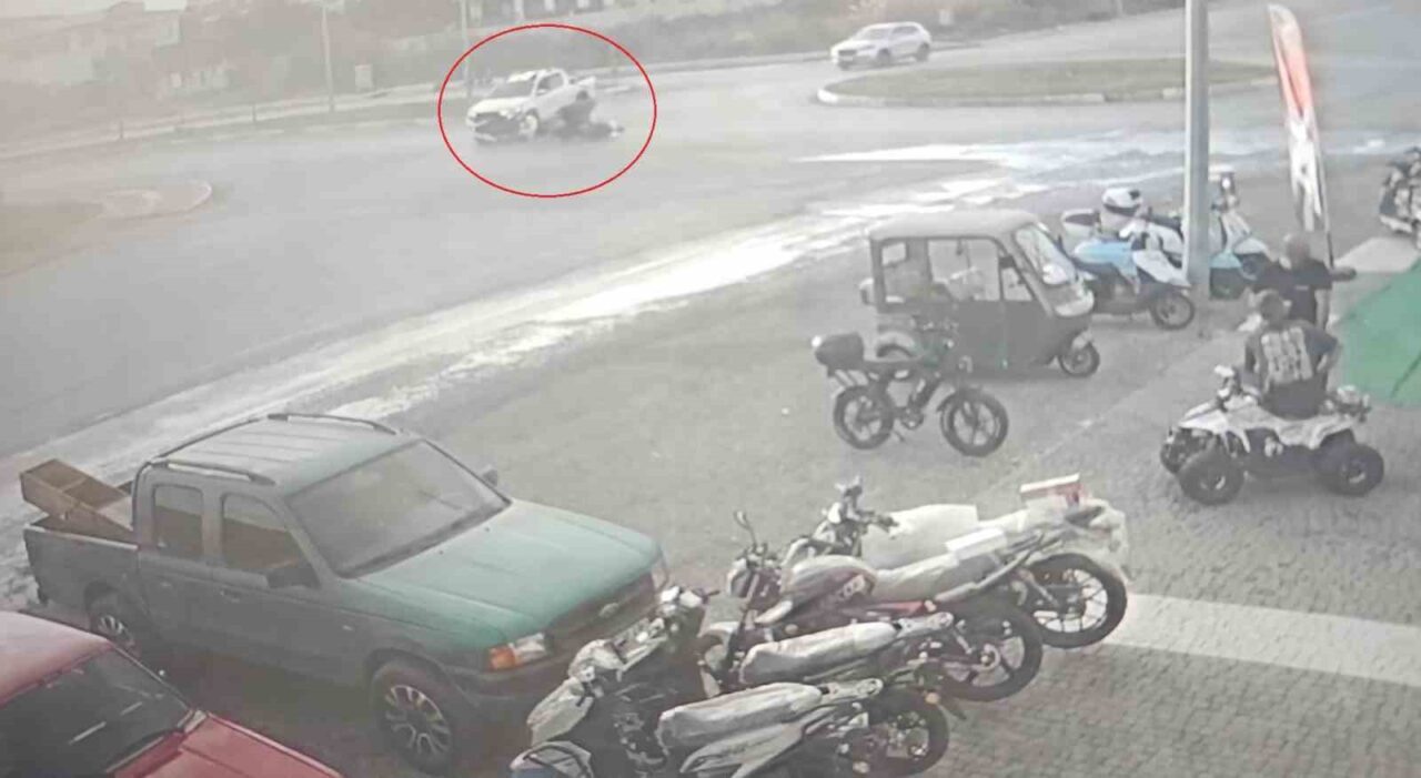 Antalya'nın Manavgat ilçesinde meydana gelen kazada, Mehmet B.'nin kullandığı kamyonet,