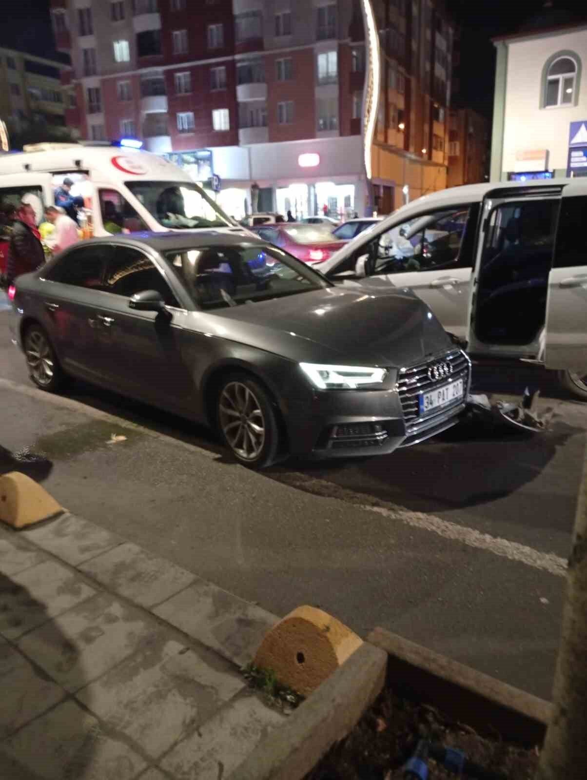 Tekirdağ'ın Kapaklı ilçesinde iki otomobilin çarpışması sonucu A.Ö. yaralandı. Kaza,