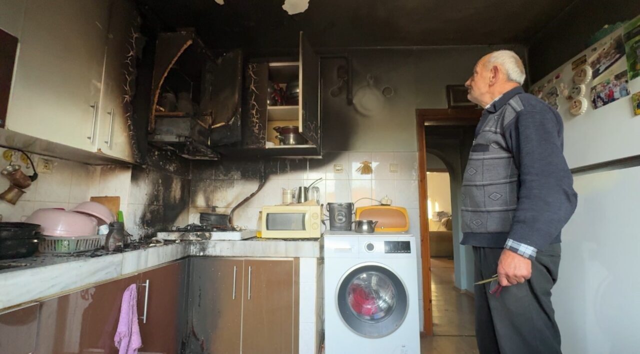 Karabük'ün Bayır Mahallesi'nde Murat Aydın'a ait evin mutfak kısmında elektrik