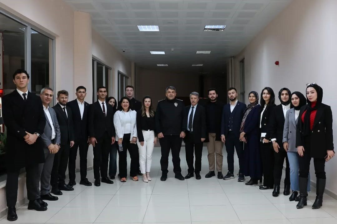 Erzurum İl Emniyet Müdürü Onur Karaburun, Atatürk Üniversitesi Hukuk Fakültesi'nde