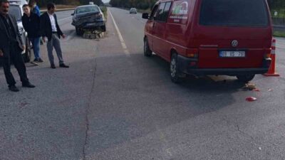 Bursa'nın Karacabey ilçesinde, Metin M. idaresindeki araç, yasaklı yerden dönüş