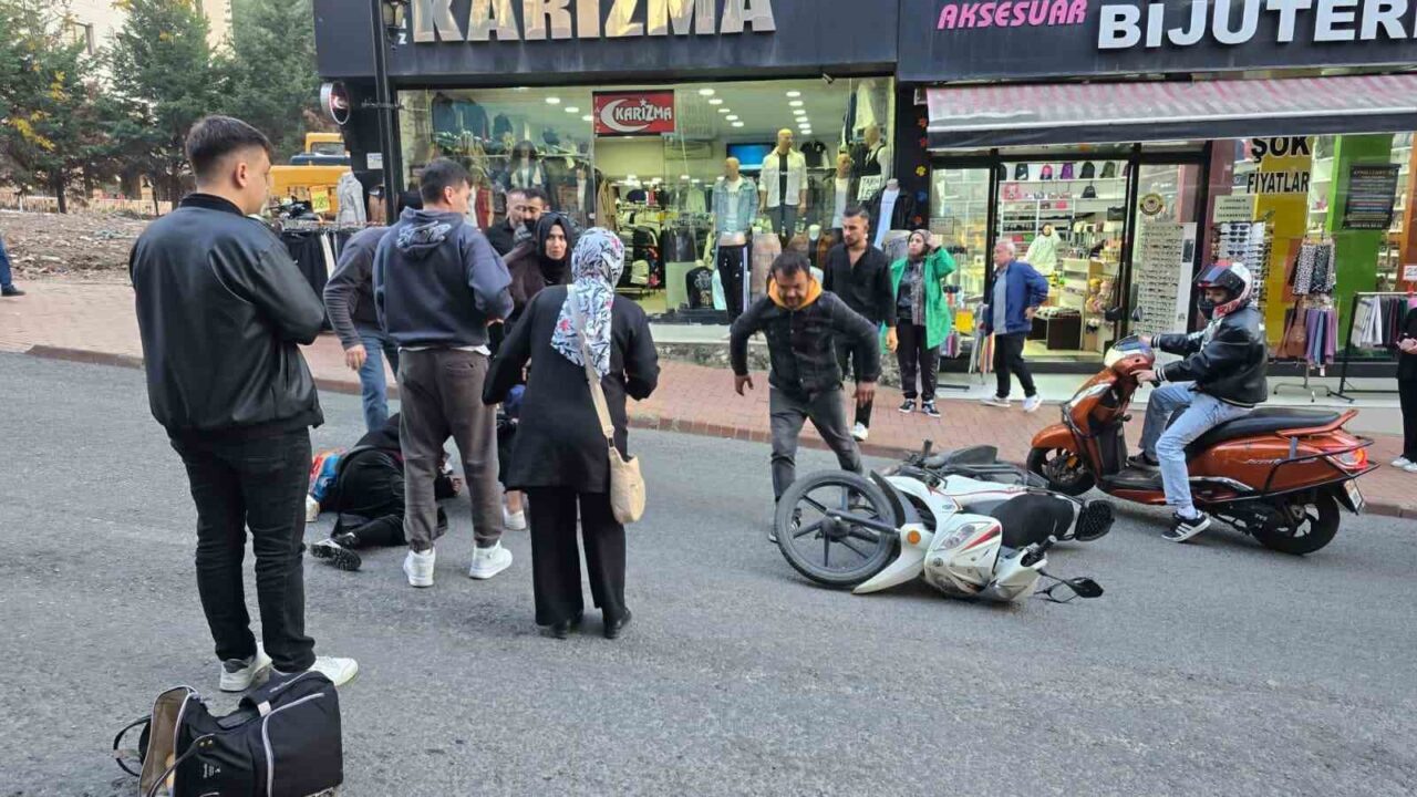 Zonguldak'ın Ereğli ilçesinde, A.S. yönetimindeki motosikletin yolun karşısına geçmek isteyen