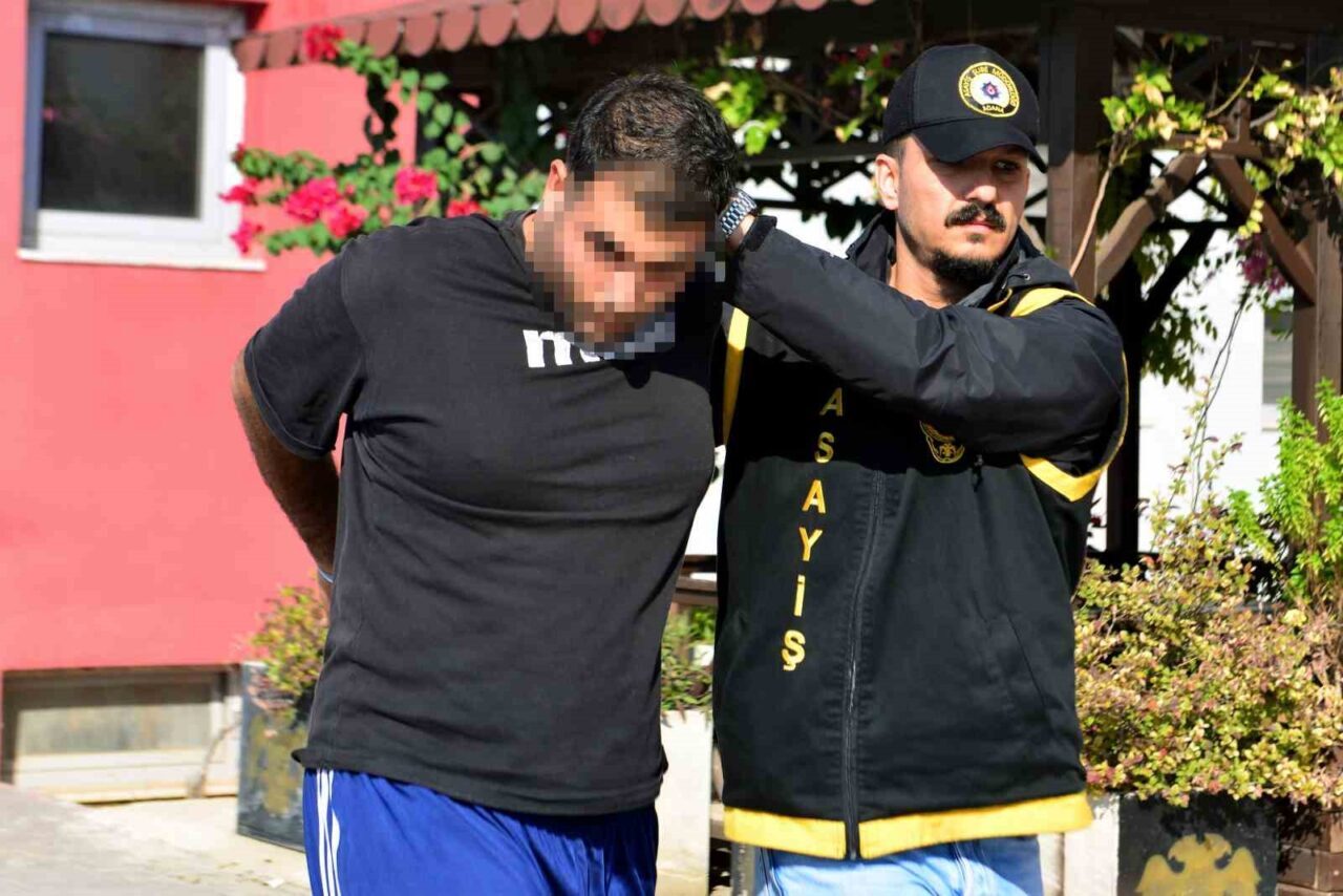 Adana’da Yasak İlişki Nedeniyle Çıkan Kavga, Sokakta Kanlı Cinayete Dönüştü