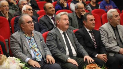 Melikgazi Belediye Başkanı Doç. Dr. Mustafa Palancıoğlu, Kayseri Lisesi'nde düzenlenen