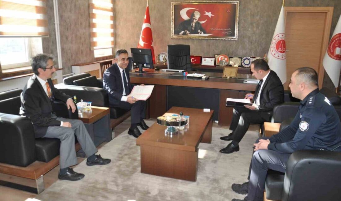 Kars’ta Denetimli Serbestlik Kapsamındaki Takipler Parmak İzi Sistemi ile Gerçekleştirilecek Kars'ta denetimli serbestlik altında olanların takibi parmak izi doğrulama sistemiyle