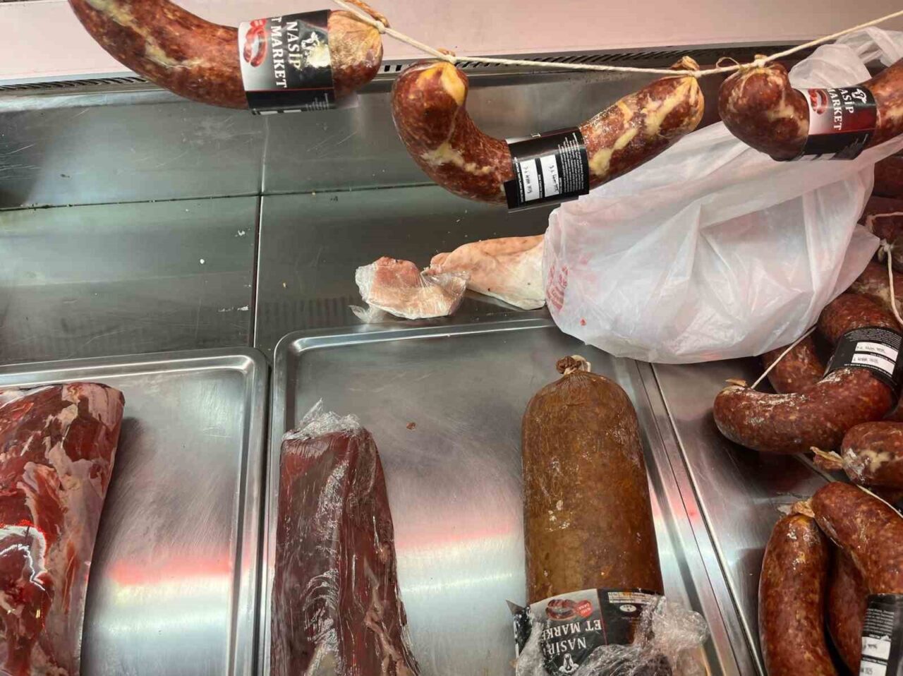 Bilecik Belediyesi Zabıta Müdürlüğü, halkın sağlık ve güvenliğini korumak amacıyla