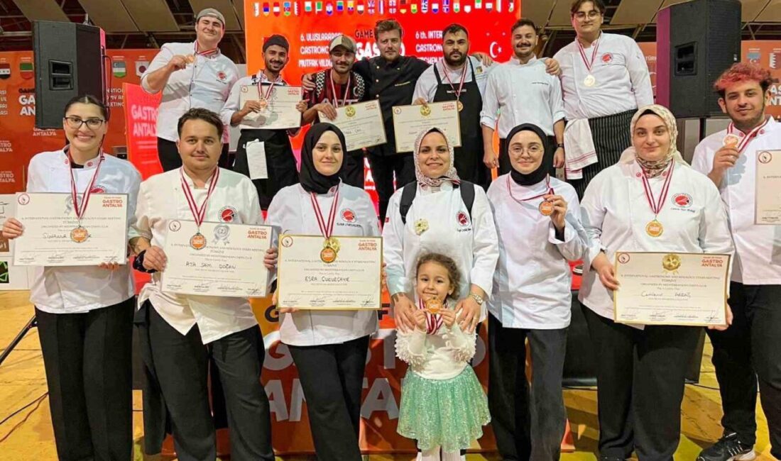 Kastamonu Üniversitesi'nin Gastronomi Fakültesi ve Daday Meslek Yüksekokulu öğrencileri, Antalya'daki