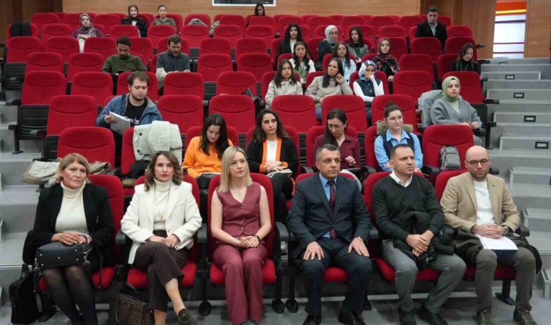 Kastamonu Üniversitesi’nde Doğa Temelli Eğitim ve Orman Okulu Pedagojisi Üzerine Panel Düzenlendi Kastamonu Üniversitesi'nde düzenlenen panelde "Erken Çocukluk Eğitiminde Doğa Temelli Yaklaşım