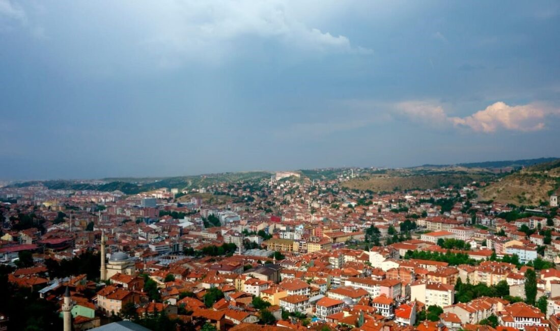 Kastamonu’da 2025 Üçüncü Çeyrekte Yapı Ruhsatı ve Kullanma İzinlerinde Kayda Değer Artışlar Gerçekleşti TÜİK’in 2025 yılı Temmuz-Eylül verilerine göre Kastamonu'da yapı ruhsatı verilen