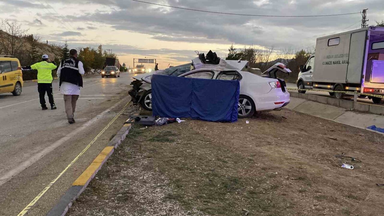 Burdur’da aşırı hızlı giden N.D. yönetimindeki tır, üniversiteden çıkan Serkan
