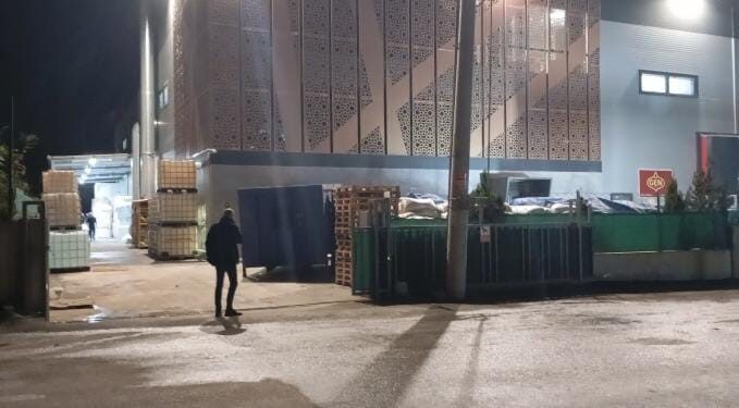 Bursa'nın Nilüfer ilçesi Kayapa OSB'deki bir tahin fabrikasında çıkan yangında