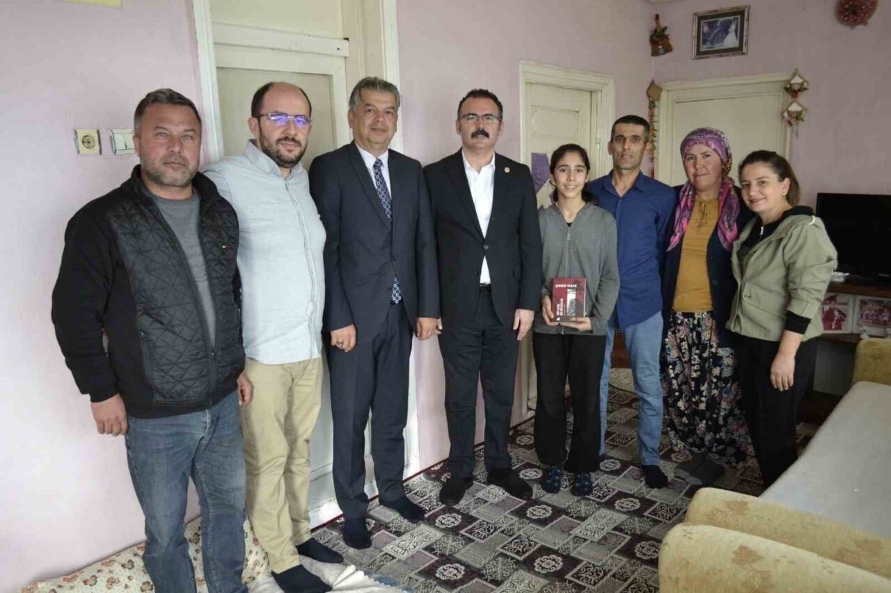 Sultanhisar Kaymakamı Ali Ekber Ateş, "Misafirim Kaymakamım" projesi kapsamında 8.