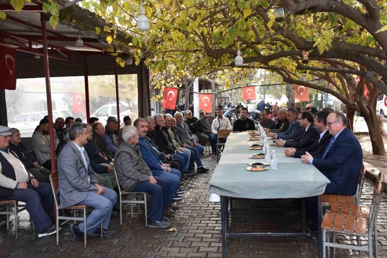Salihli Kaymakamı Ali Güldoğan, Adala, Dombaylı ve Taytan Mahallelerini ziyaret