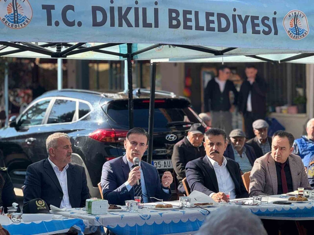 Dikili Kaymakamı Cevat Gün ve Belediye Başkanı Adil Kırgöz, 16.