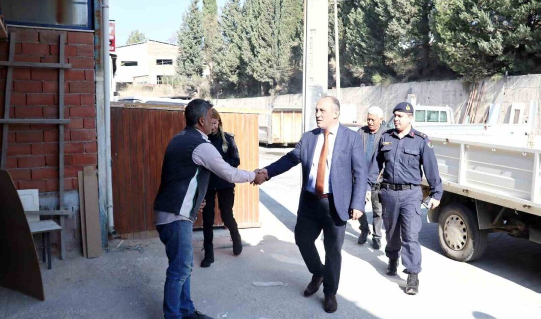 Yatağan Kaymakamı Turgay İlhan, Yatağan Sanayi Sitesi’ni ziyaret ederek esnafla